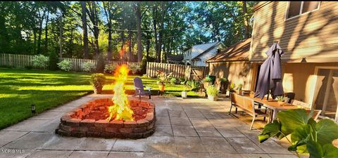 Tiny photo for 5526 Woodridge Drive, Toledo, OH 43623 (MLS # 10004510)