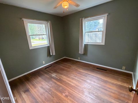Tiny photo for 1003 Michigan Street, Napoleon, OH 43545 (MLS # 10010752)