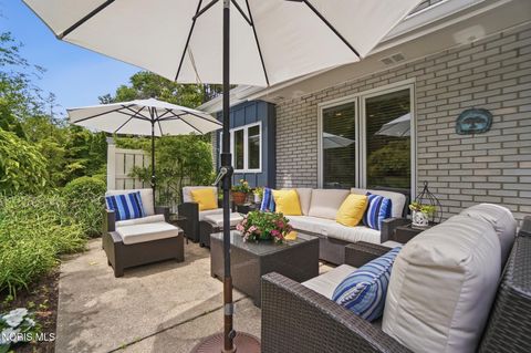 Tiny photo for 3751 Sulphur Spring Road, Ottawa Hills, OH 43606 (MLS # 10009263)
