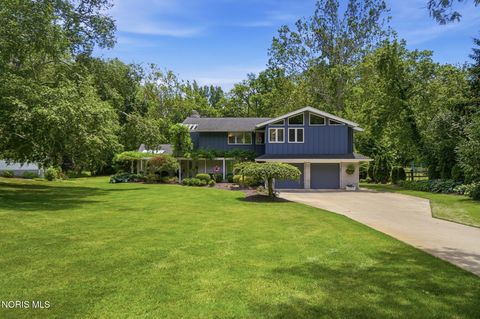Photo of 3751 Sulphur Spring Road, Ottawa Hills, OH 43606 (MLS # 10009263)