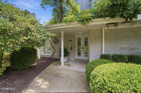 Tiny photo for 3751 Sulphur Spring Road, Ottawa Hills, OH 43606 (MLS # 10009263)