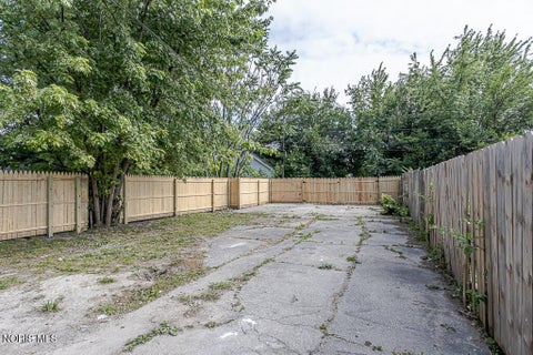 Tiny photo for 346 E Streicher Street, Toledo, OH 43608 (MLS # 10014412)