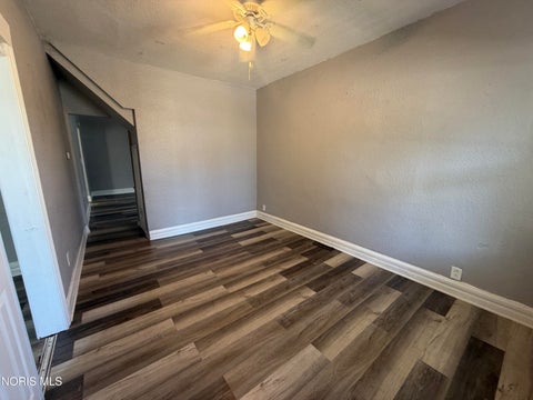 Tiny photo for 1910 Ware Street, Northwood, OH 43619 (MLS # 10014418)