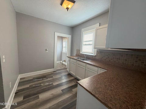 Tiny photo for 1910 Ware Street, Northwood, OH 43619 (MLS # 10014418)