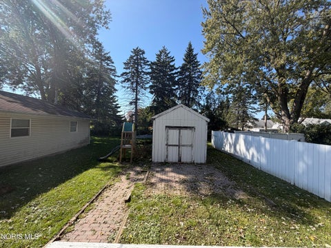 Tiny photo for 1910 Ware Street, Northwood, OH 43619 (MLS # 10014418)