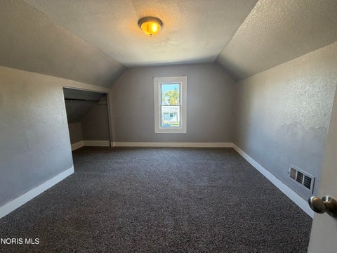 Tiny photo for 1910 Ware Street, Northwood, OH 43619 (MLS # 10014418)