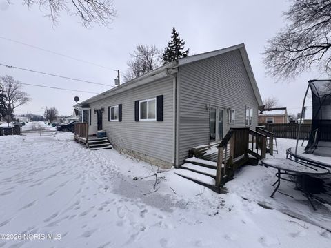Tiny photo for 132 W Florence Avenue, Toledo, OH 43605 (MLS # 10003678)