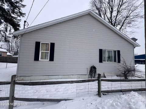 Tiny photo for 132 W Florence Avenue, Toledo, OH 43605 (MLS # 10003678)