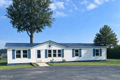 Photo of 608 Oneida Drive, Montpelier, OH 43543 (MLS # 10004893)