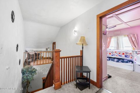 Tiny photo for 611 County Road, Liberty Center, OH 43532 (MLS # 10002691)