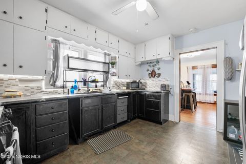 Tiny photo for 611 County Road, Liberty Center, OH 43532 (MLS # 10002691)