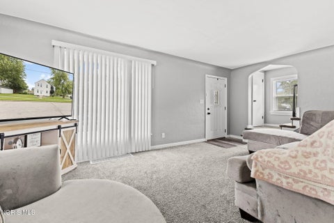 Tiny photo for 3040 Strathmoor Avenue, Toledo, OH 43614 (MLS # 10011979)