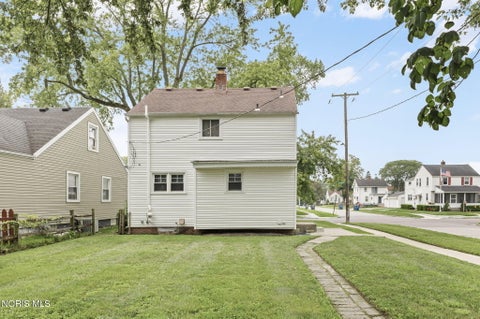 Tiny photo for 3040 Strathmoor Avenue, Toledo, OH 43614 (MLS # 10011979)