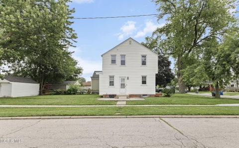 Tiny photo for 3040 Strathmoor Avenue, Toledo, OH 43614 (MLS # 10011979)