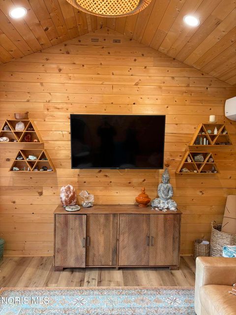 Tiny photo for 7728 Indian Town Road, Maumee, OH 43537 (MLS # 10006626)