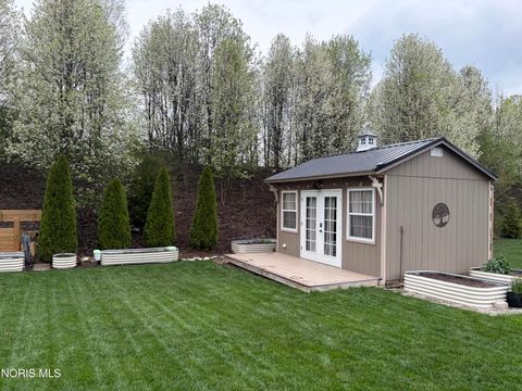 Tiny photo for 7728 Indian Town Road, Maumee, OH 43537 (MLS # 10006626)