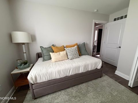 Tiny photo for 7728 Indian Town Road, Maumee, OH 43537 (MLS # 10006626)