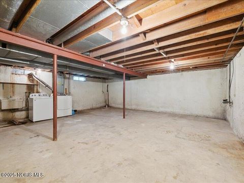 Tiny photo for 135 Birchcrest Drive, Perrysburg, OH 43551 (MLS # 10000605)