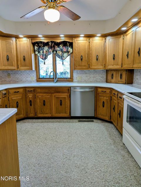 Tiny photo for 916 Monterey Court, Archbold, OH 43502 (MLS # 10006619)