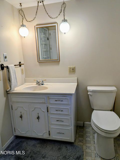 Tiny photo for 916 Monterey Court, Archbold, OH 43502 (MLS # 10006619)