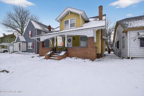 Tiny photo for 1424 Addington Road, Toledo, OH 43607 (MLS # 10004087)