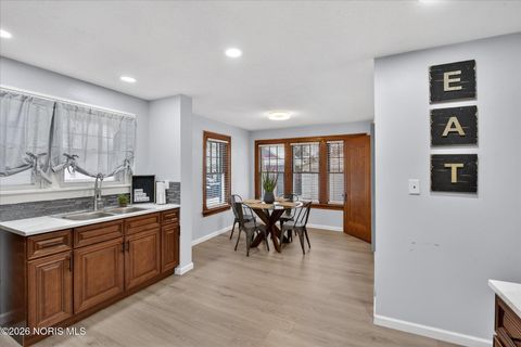 Tiny photo for 1424 Addington Road, Toledo, OH 43607 (MLS # 10004087)