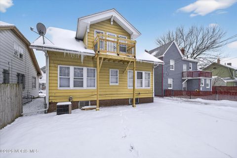 Tiny photo for 1424 Addington Road, Toledo, OH 43607 (MLS # 10004087)