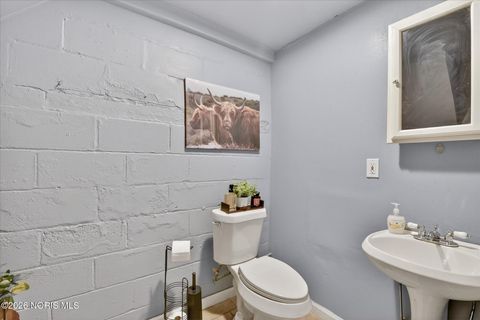 Tiny photo for 1424 Addington Road, Toledo, OH 43607 (MLS # 10004087)