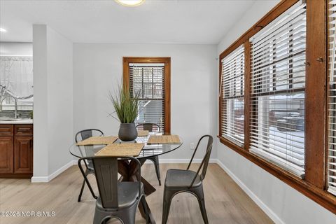 Tiny photo for 1424 Addington Road, Toledo, OH 43607 (MLS # 10004087)