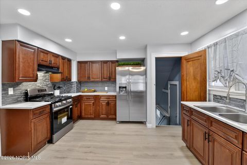 Tiny photo for 1424 Addington Road, Toledo, OH 43607 (MLS # 10004087)