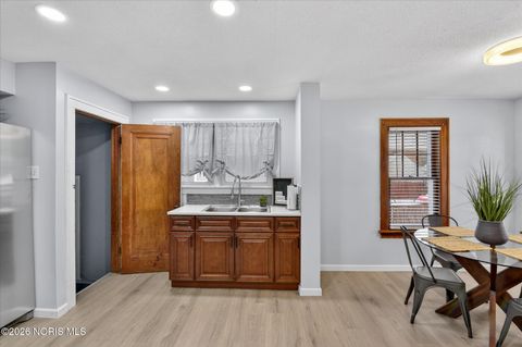 Tiny photo for 1424 Addington Road, Toledo, OH 43607 (MLS # 10004087)