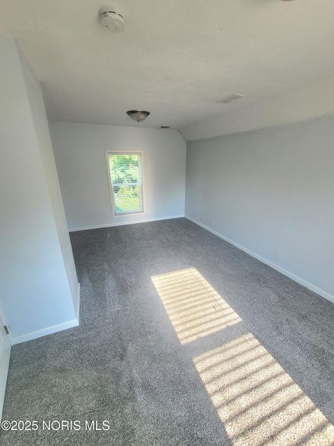 Tiny photo for 1723 Liberty Street, Toledo, OH 43605 (MLS # 10001562)