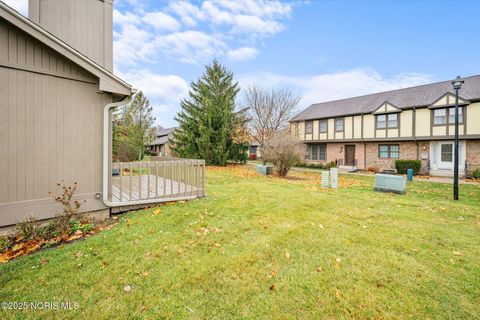 Tiny photo for 9 Meadowpond Drive, Perrysburg, OH 43551 (MLS # 10001649)
