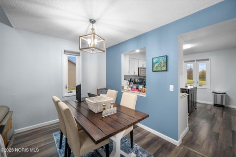 Tiny photo for 9 Meadowpond Drive, Perrysburg, OH 43551 (MLS # 10001649)