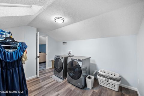 Tiny photo for 9 Meadowpond Drive, Perrysburg, OH 43551 (MLS # 10001649)