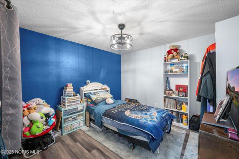 Tiny photo for 9 Meadowpond Drive, Perrysburg, OH 43551 (MLS # 10001649)