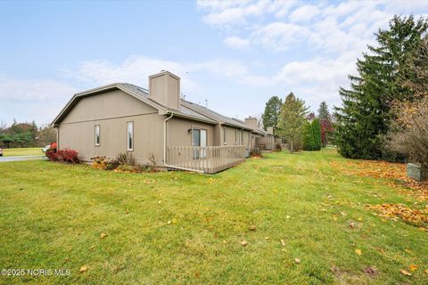 Tiny photo for 9 Meadowpond Drive, Perrysburg, OH 43551 (MLS # 10001649)