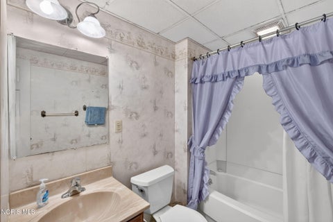 Tiny photo for 1825 Marne Avenue, Toledo, OH 43613 (MLS # 10014413)