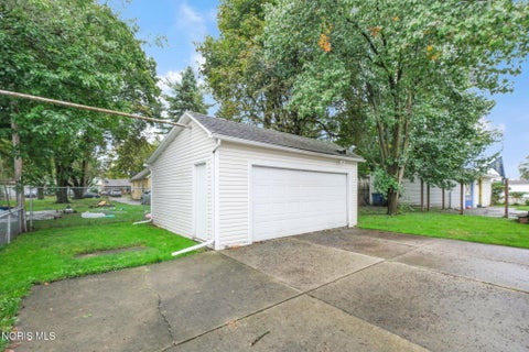 Tiny photo for 1825 Marne Avenue, Toledo, OH 43613 (MLS # 10014413)