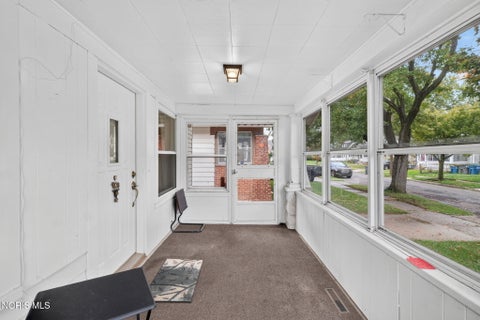 Tiny photo for 1825 Marne Avenue, Toledo, OH 43613 (MLS # 10014413)