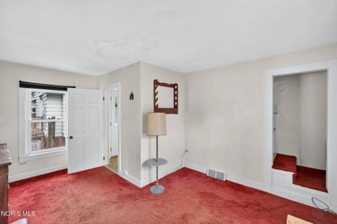 Tiny photo for 1825 Marne Avenue, Toledo, OH 43613 (MLS # 10014413)