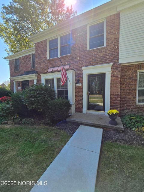 Photo of 6705 Garden Road #6705, Maumee, OH 43537 (MLS # 10000729) Photo of 6705 Garden Road #6705, Maumee, OH 43537 (MLS # 10000729)