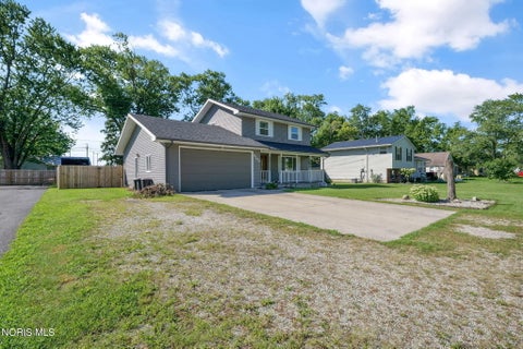 Tiny photo for 4222 Hakes Road, Northwood, OH 43619 (MLS # 10012438)