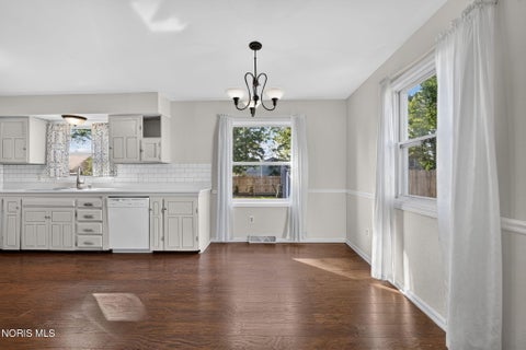 Tiny photo for 4222 Hakes Road, Northwood, OH 43619 (MLS # 10012438)