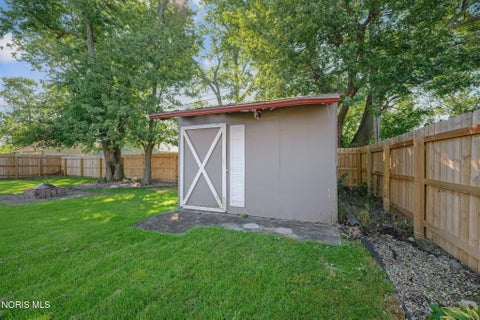 Tiny photo for 4222 Hakes Road, Northwood, OH 43619 (MLS # 10012438)