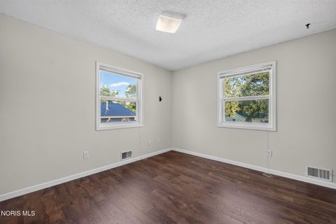 Tiny photo for 4222 Hakes Road, Northwood, OH 43619 (MLS # 10012438)