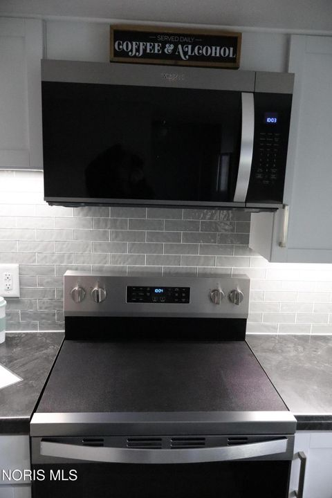 Tiny photo for 5411 Keller Road, Walbridge, OH 43465 (MLS # 10005919)