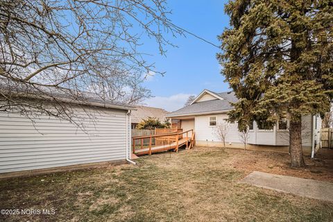 Tiny photo for 520 W John Street, Maumee, OH 43537 (MLS # 10002539)