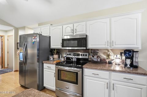 Tiny photo for 5862 Summer Place Drive, Sylvania, OH 43560 (MLS # 10005571)