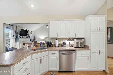 Tiny photo for 5862 Summer Place Drive, Sylvania, OH 43560 (MLS # 10005571)